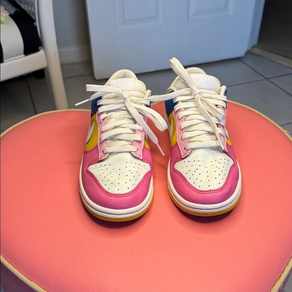 Nike Women’s Dunk Low ‘Multi-Color” Sneakers Sz 8 Excellent condition. - Picture 2 of 7